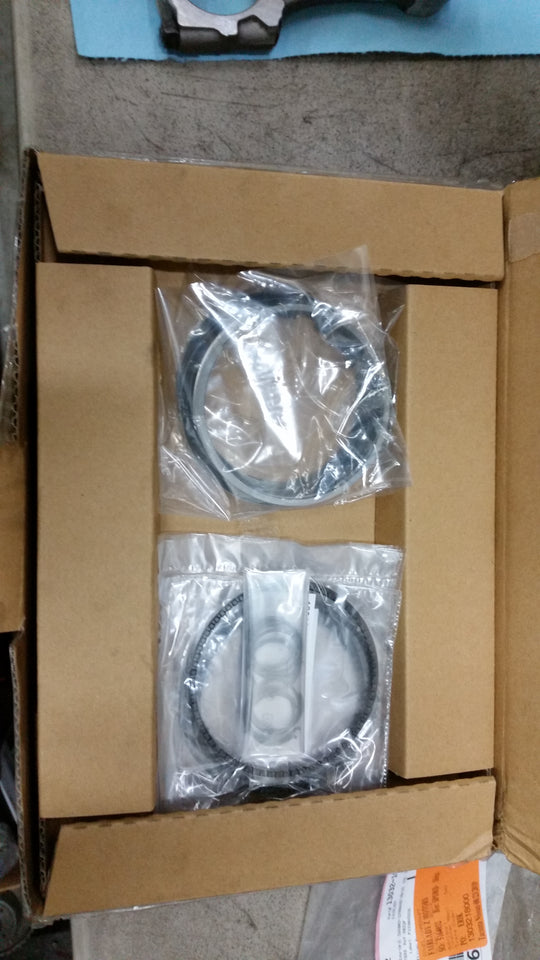 HKS Pistons