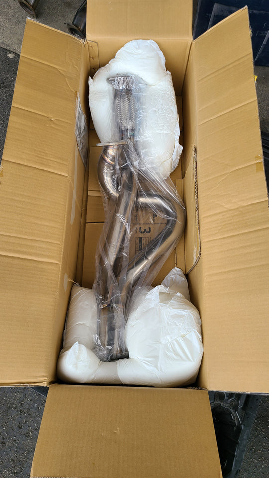 Fujitsubo equal length downpipe for GTR V2