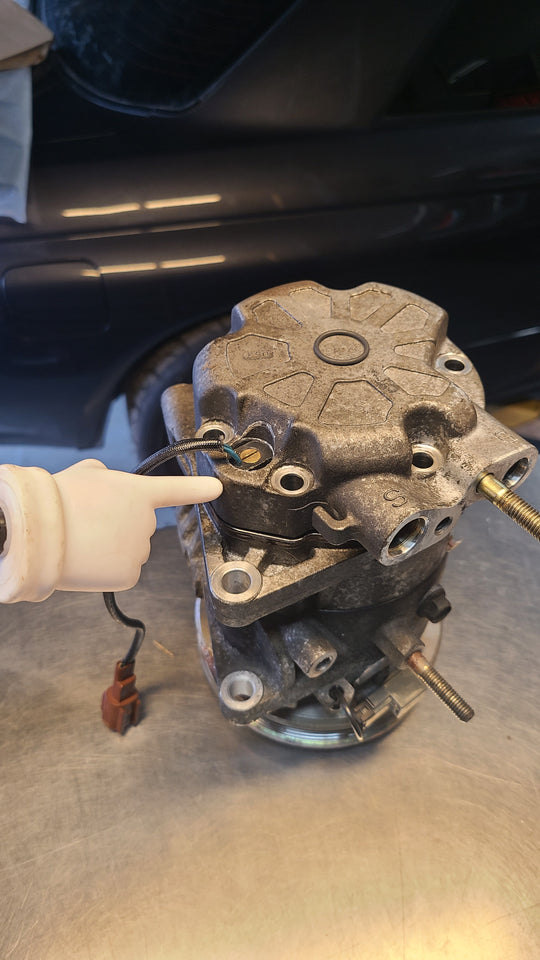 R32 Skyline AC pump temp switch o-ring