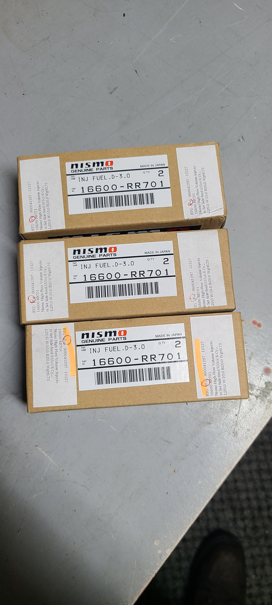 NISMO Z32 Twin Turbo injectors