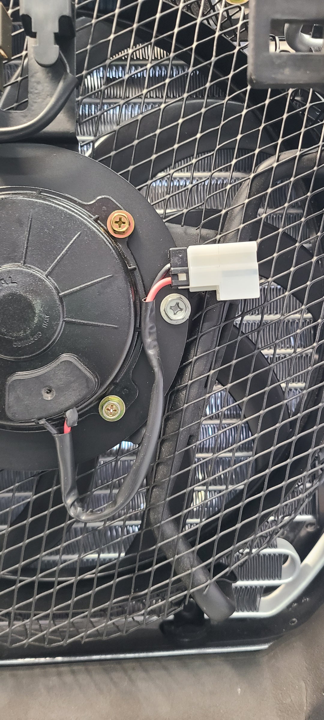 U.P.G. R32 GTR AC fan upgrade W/Spal fan