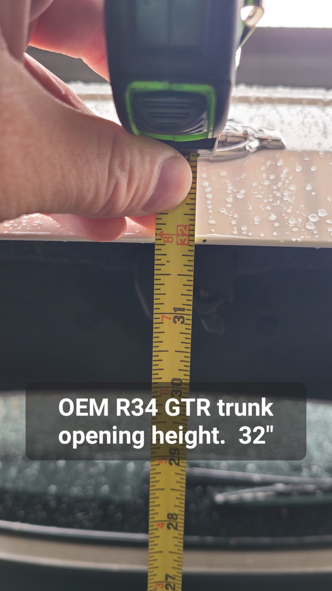 U.P.G R34 GTR trunk strut kit