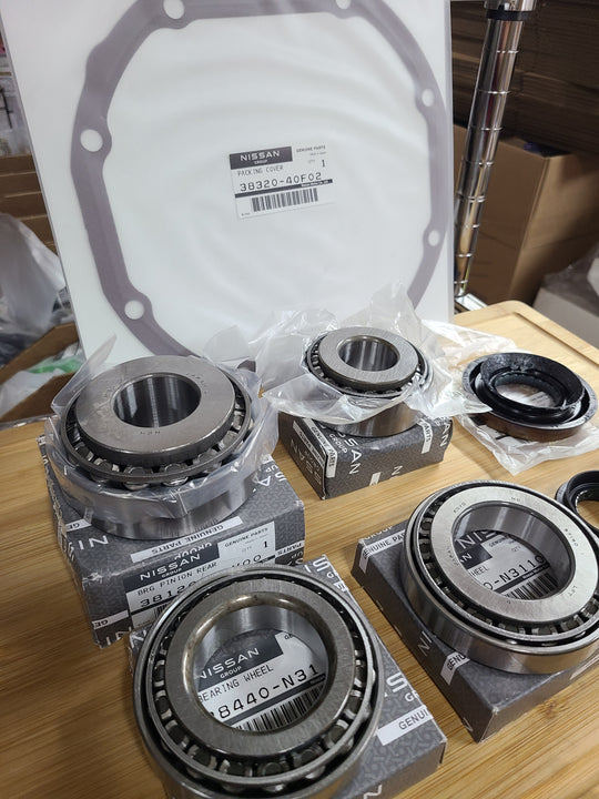 OEM Nissan Rear Differential Bearing &amp; Oil Seal Rebuild Kit (R200) Fits Nissan A31 Cefiro, S13/S14/S15 Silvia, R32/R33/R34 Skyline, C34 Stagea, C34/C35 Laurel &amp; Z32 300ZX