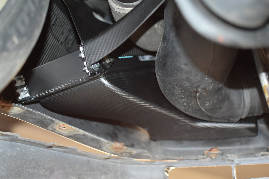 U.P.G R32 GTR oil cooler with carbon ducting -duct only-