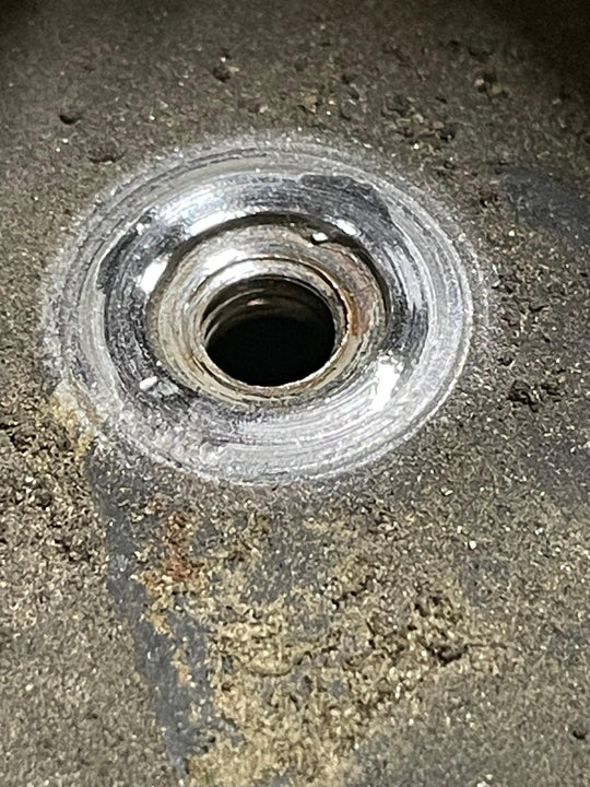 Grounding point sander