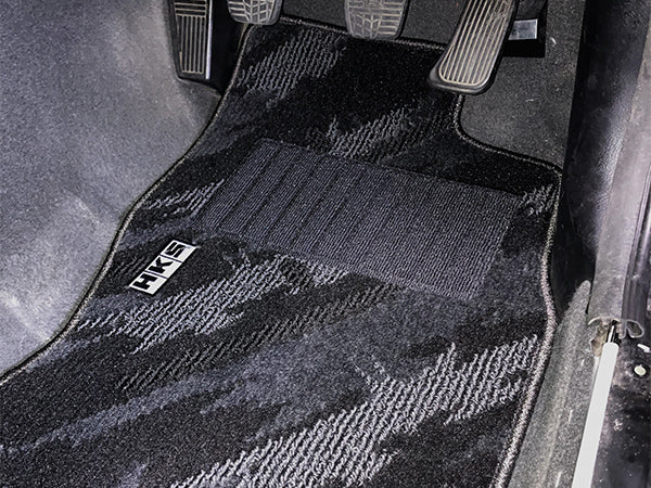 BNR34 HKS mono oil splash floor and luggage mat set