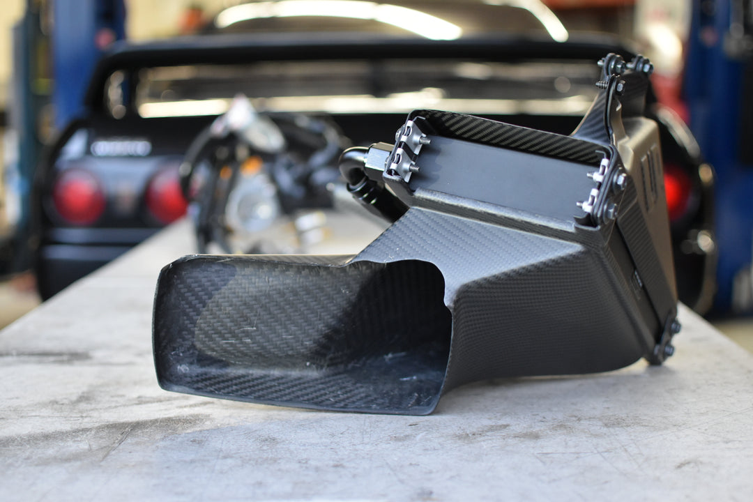 U.P.G R32 GTR oil cooler with carbon ducting -complete-