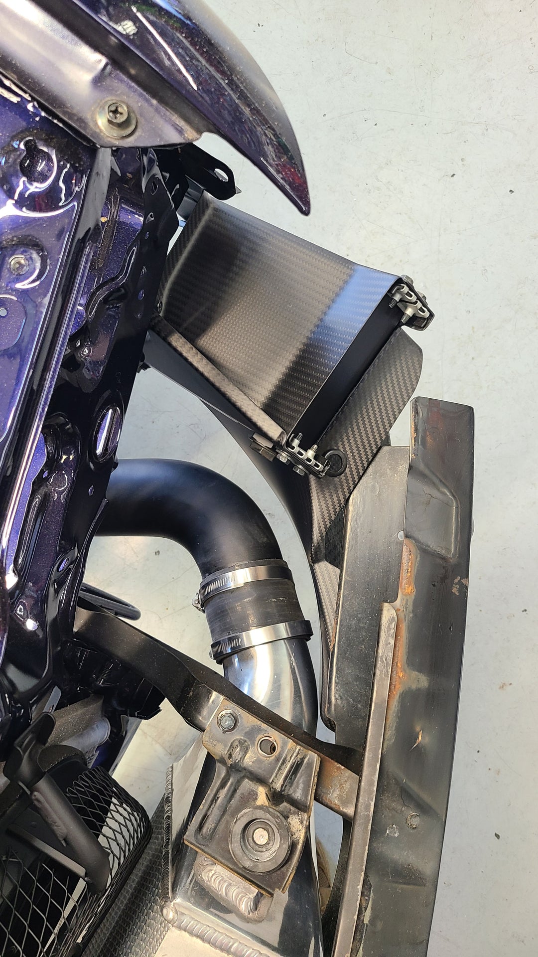 U.P.G R33 GTR oil cooler with carbon ducting -complete- *September 2026*