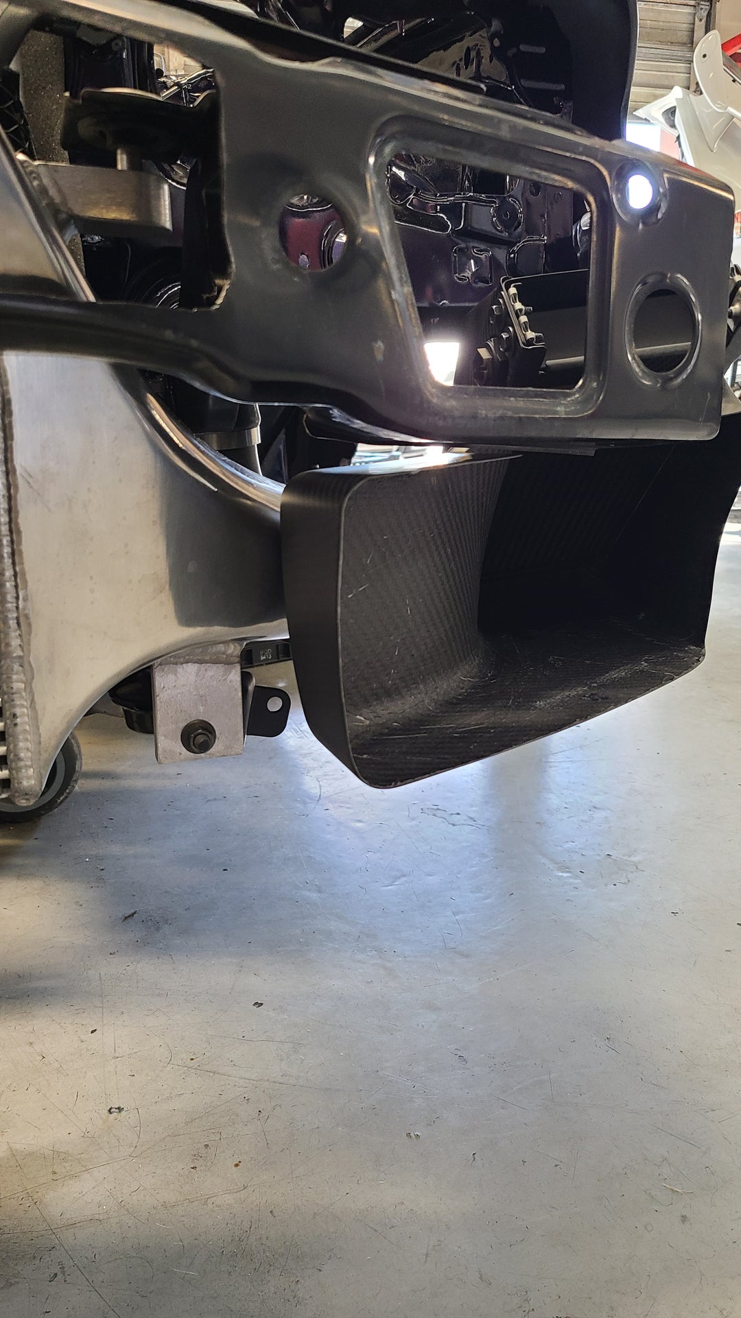U.P.G R33 GTR oil cooler with carbon ducting -complete- *September 2026*