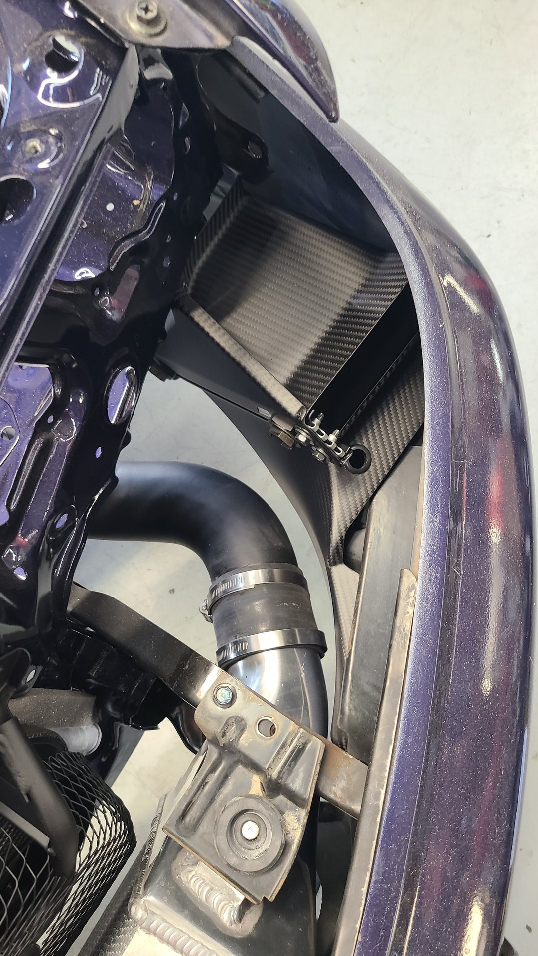 U.P.G R33 GTR oil cooler with carbon ducting -complete- *September 2026*