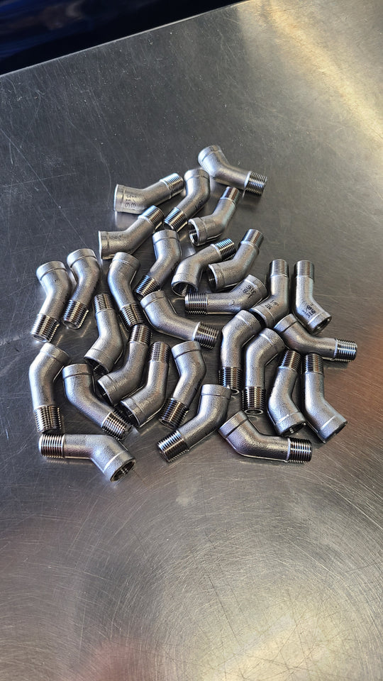 1/8 BSP 45° stainless steel elbow