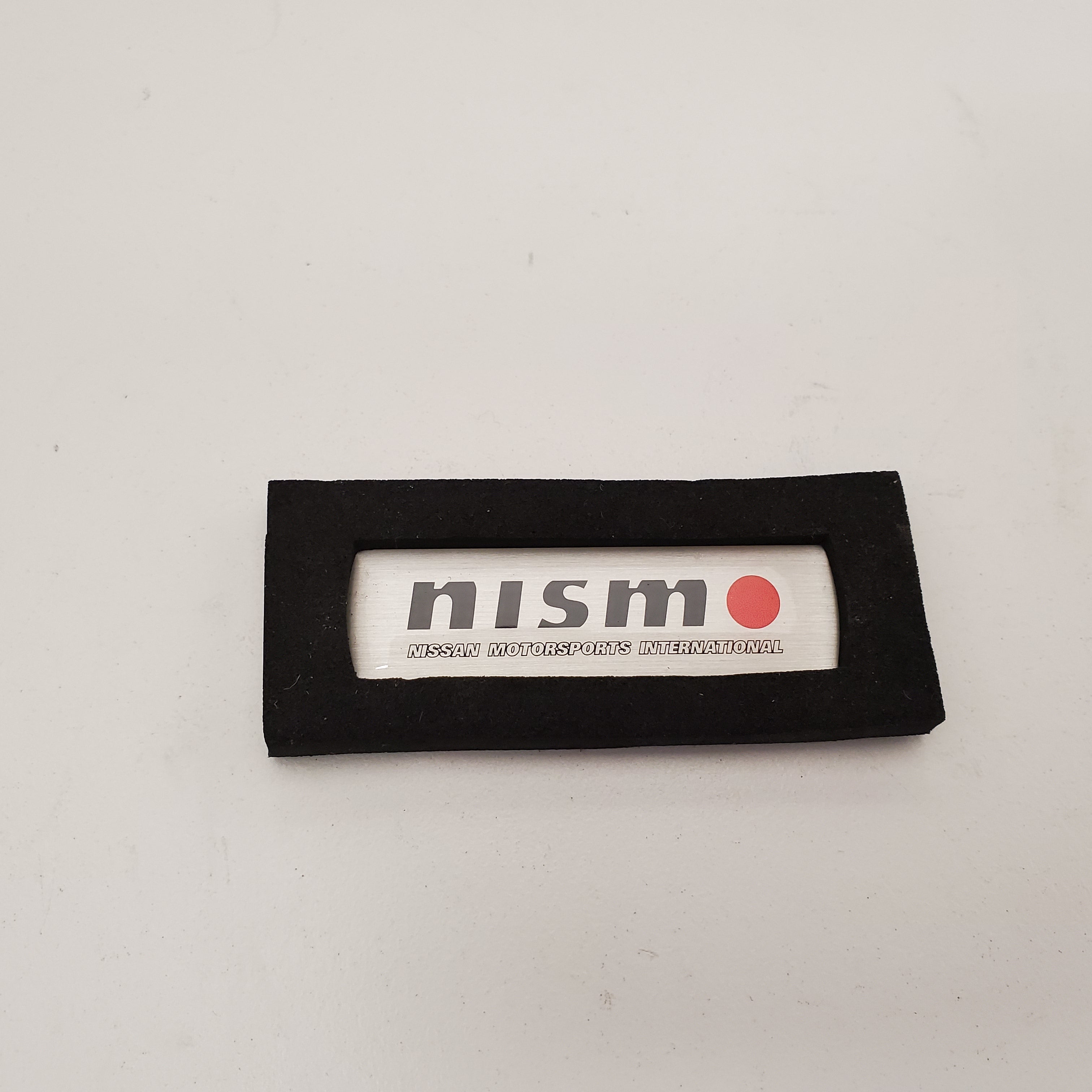 Nismo Emblem – U.P.garage
